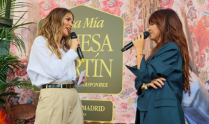 VANESA MARTÍN PRESENTA “CASA MÍA” CON UN BONITO ENCUENTRO EN LA GRAN VÍA DE MADRID