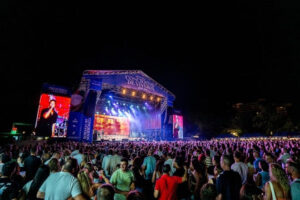 LUIS FONSI CULMINA UNA GIRA IMPECABLE: 20.000 ASISTENTES LO CONFIRMAN 2