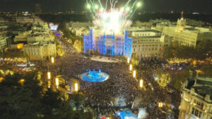 Pablo López deslumbra en el encendido de Navidad de Madrid con la presentación de su nuevo single “El niño del espacio”