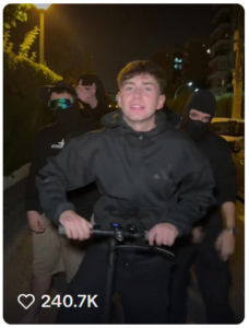 'SUPERESTRELLA' ALCANZA EL #1 EN SPOTIFY ESPAÑA A LA VEZ QUE 'CUARTO AZUL' CONSIGUE SU SEGUNDO DISCO DE PLATINO 1