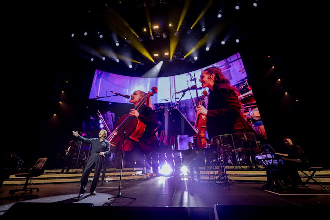 RAPHAEL ARRASA EN EL MOVISTAR ARENA DE MADRID CON UNA NOCHE APOTEÓSICA DE “RAPHAELÍSIMO” 3