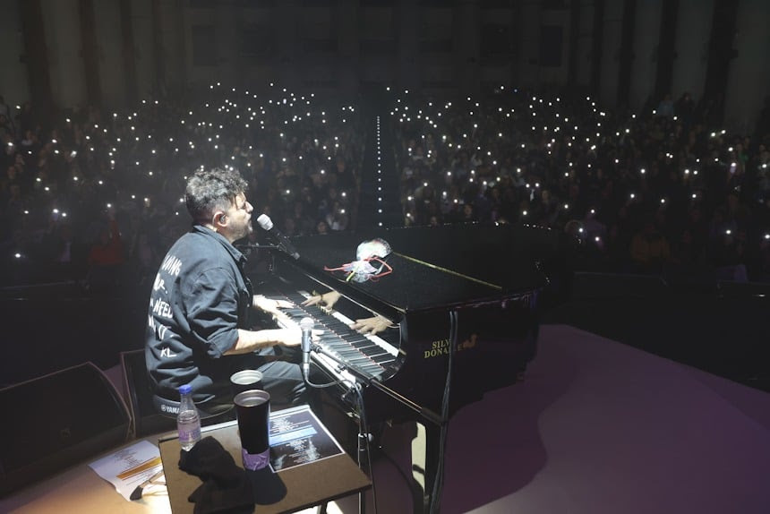 PABLO LÓPEZ  ENAMORA A HUELVA CON UN SOLD OUT APOTEÓSICO EN EL INICO DE SU GIRA  "EL NIÑO DEL ESPACIO" 4