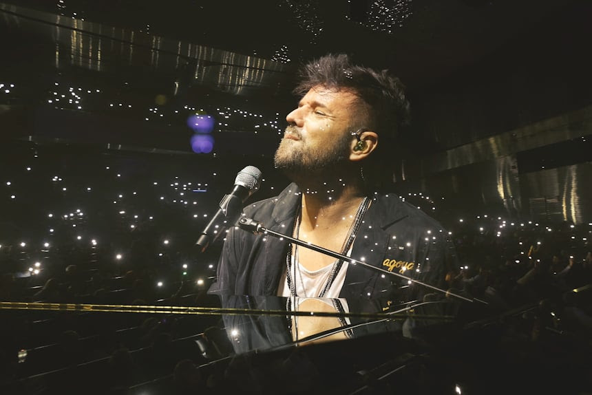 PABLO LÓPEZ ENLOQUECE AL PÚBLICO ANDALUZ CON SU ÉXITOSA GIRA "EL NIÑO DEL ESPACIO".