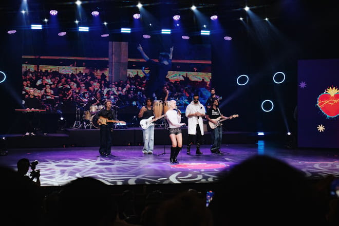 TIMØ CONSOLIDA SU ASCENSO EN EL POP LATINO TRAS GANAR “MEJOR DÚO O GRUPO POP” EN PREMIOS NUESTRA TIERRA 2026 1