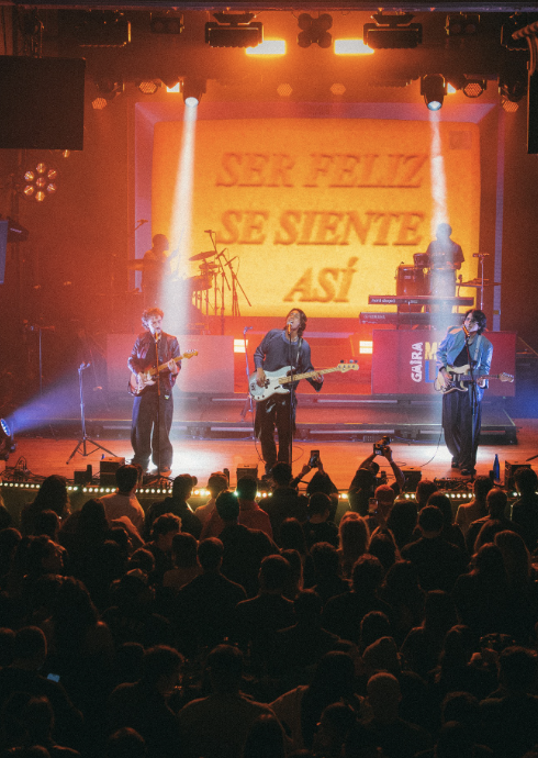 TIMØ CONSOLIDA SU ASCENSO EN EL POP LATINO TRAS GANAR “MEJOR DÚO O GRUPO POP” EN PREMIOS NUESTRA TIERRA 2026 2